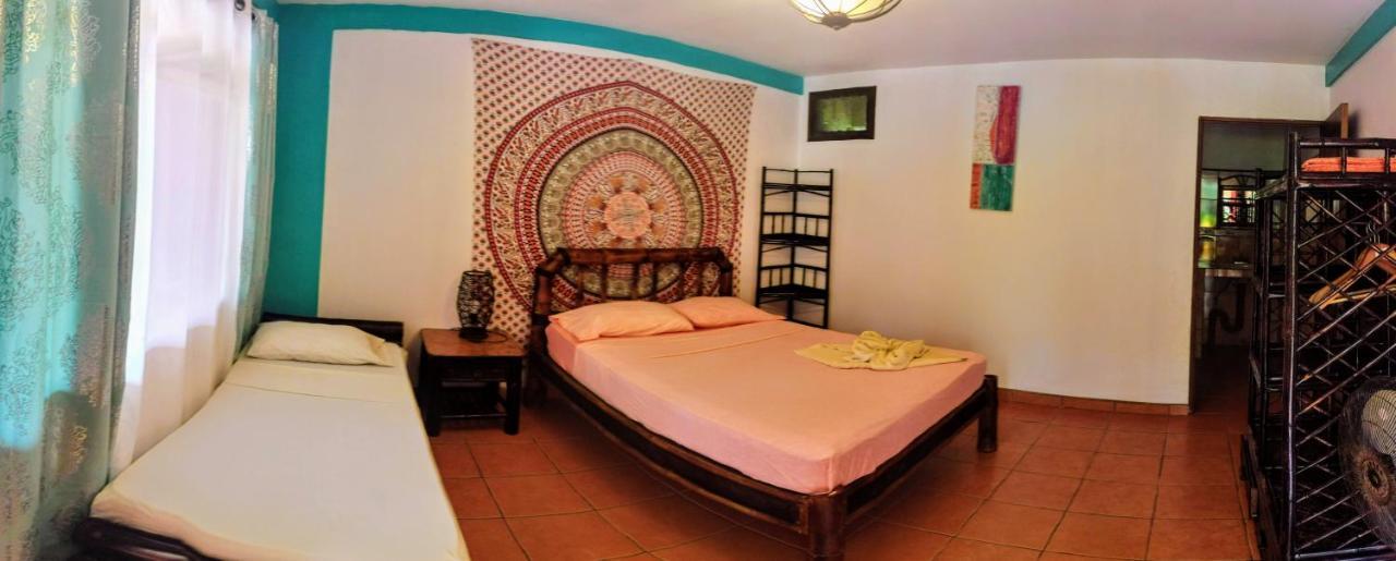 Cool Vibes Beach Hostel Dominical Dış mekan fotoğraf