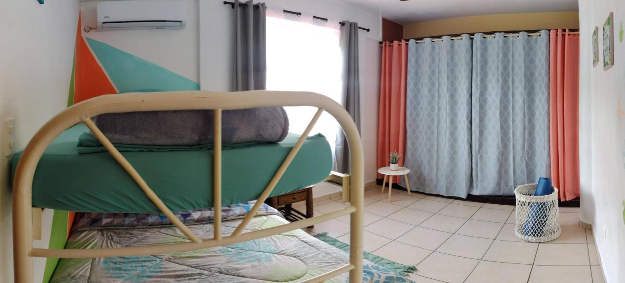Cool Vibes Beach Hostel Dominical Dış mekan fotoğraf