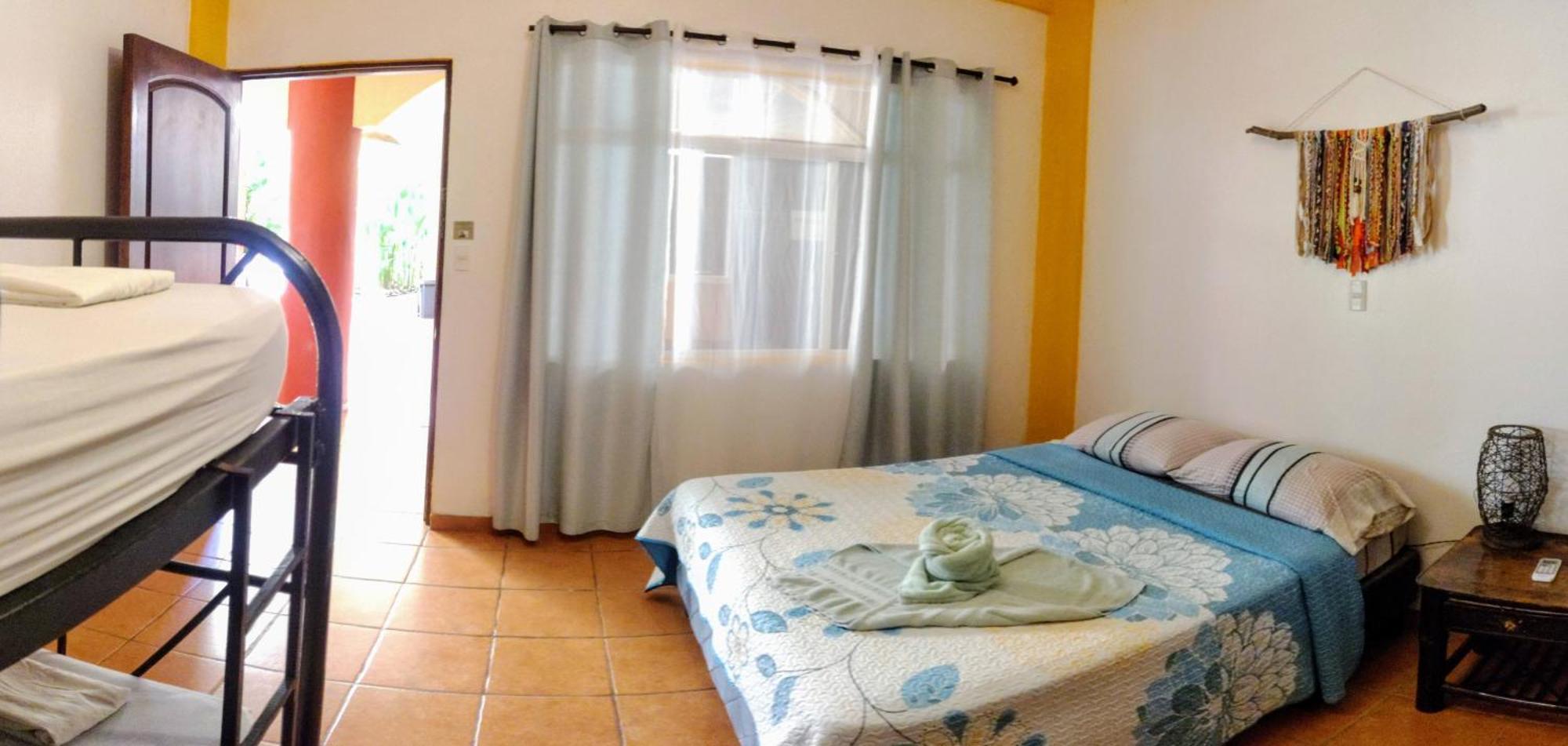 Cool Vibes Beach Hostel Dominical Dış mekan fotoğraf